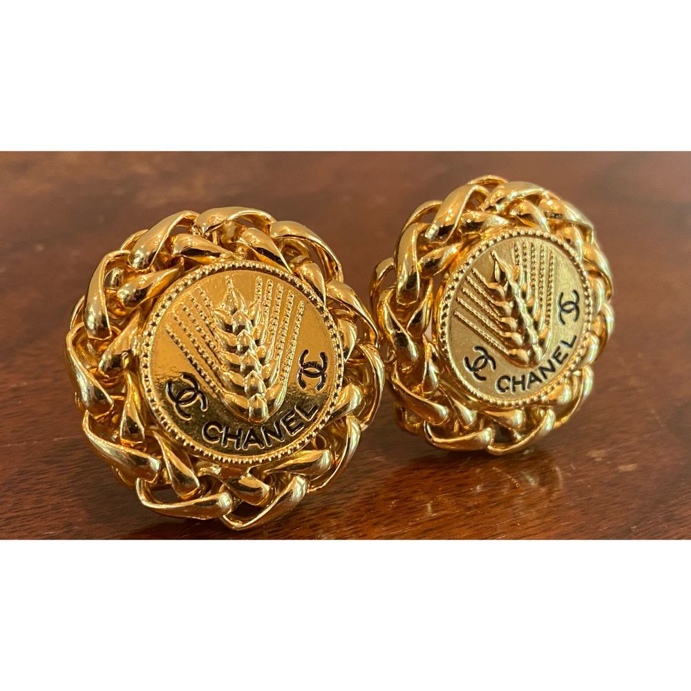 Chanel clip on earrings